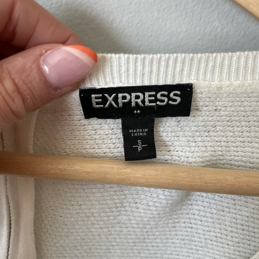 2 express sweaters - Picture 4 of 5